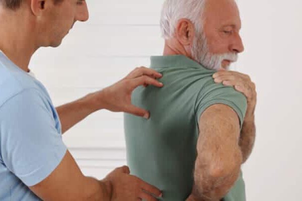 Ached by Lower Back Pain? Stand up Straighter with Physiotherapy
